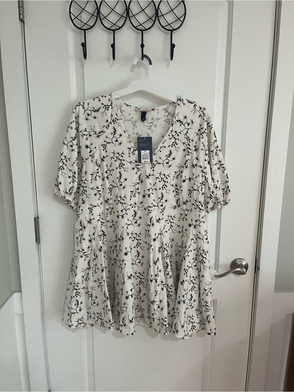 Universal Thread Cream Floral Blouse